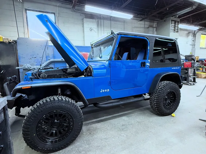 Jeep Wrangler YJ custom blue paint job